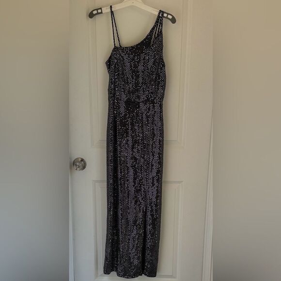 Alexa b One-Shoulder Black and White Dress - Picture 1 of 11